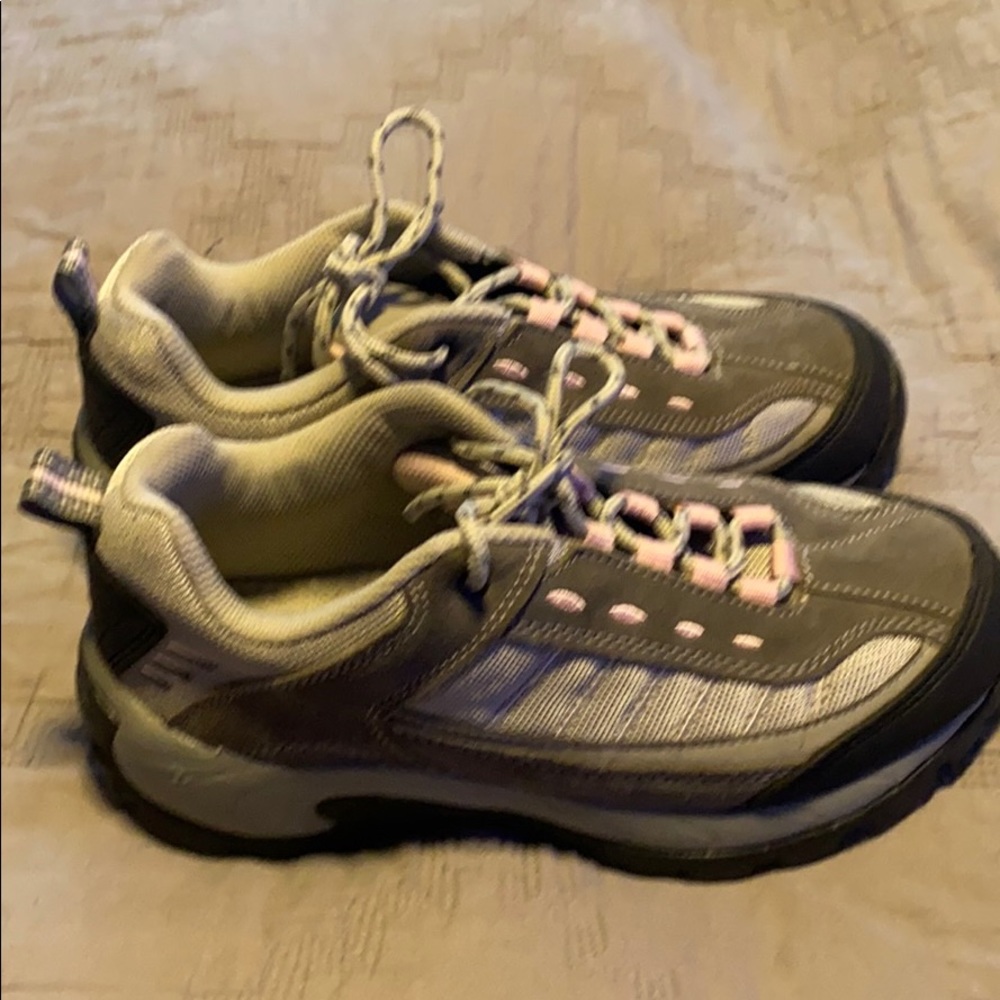 Bear paw shoes